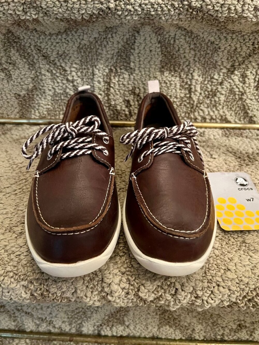 NWT Women's Crocs Above Deck Espresso Brown Leather Flats Boat Shoes Size 7 M - Picture 4 of 9